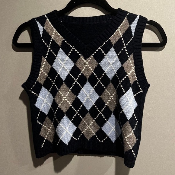 Sweater vest - Picture 2 of 2